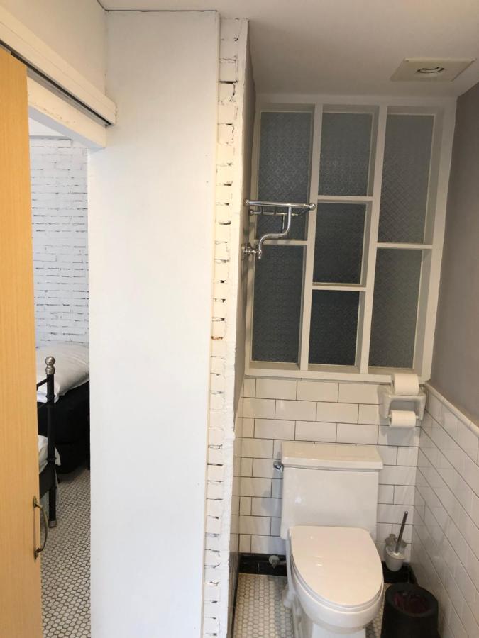 白狗公寓amo B&B市區金三角 東大門夜市 Hualien City Εξωτερικό φωτογραφία